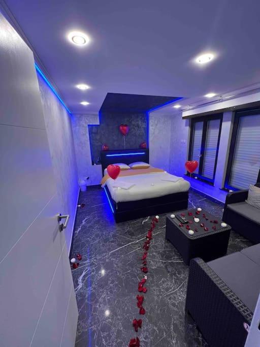Appart Hotel Avec Sauna, Jacuzzi, Strasbourg Ngoại thất bức ảnh